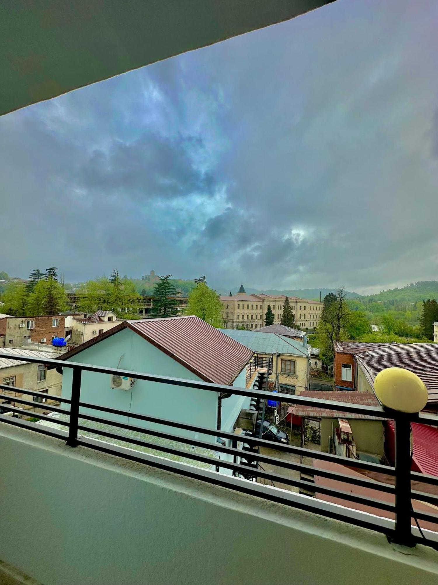 Hotel Balcony Kutaisi Esterno foto